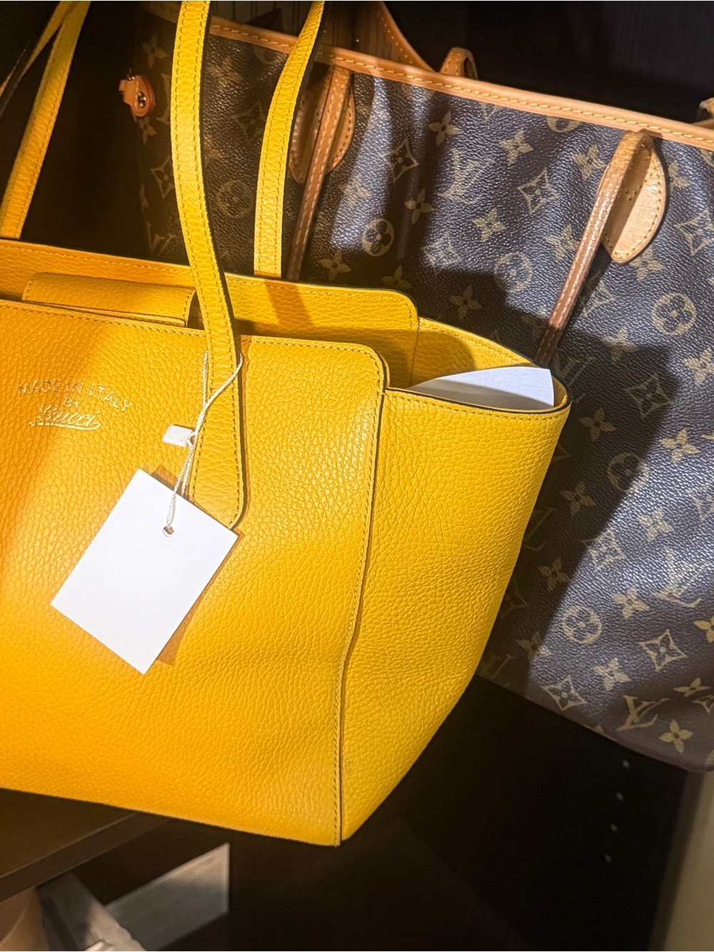 Gucci Large Swing Tote Yellow Pebbled Leather Made in Italy Authentic - Picture 11 of 15